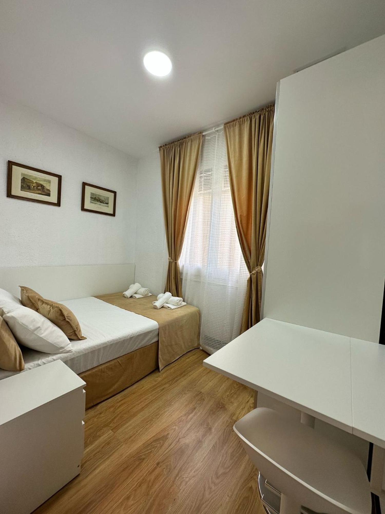 Mi Casa Es Tu Casa Apartment L'Hospitalet de Llobregat Luaran gambar