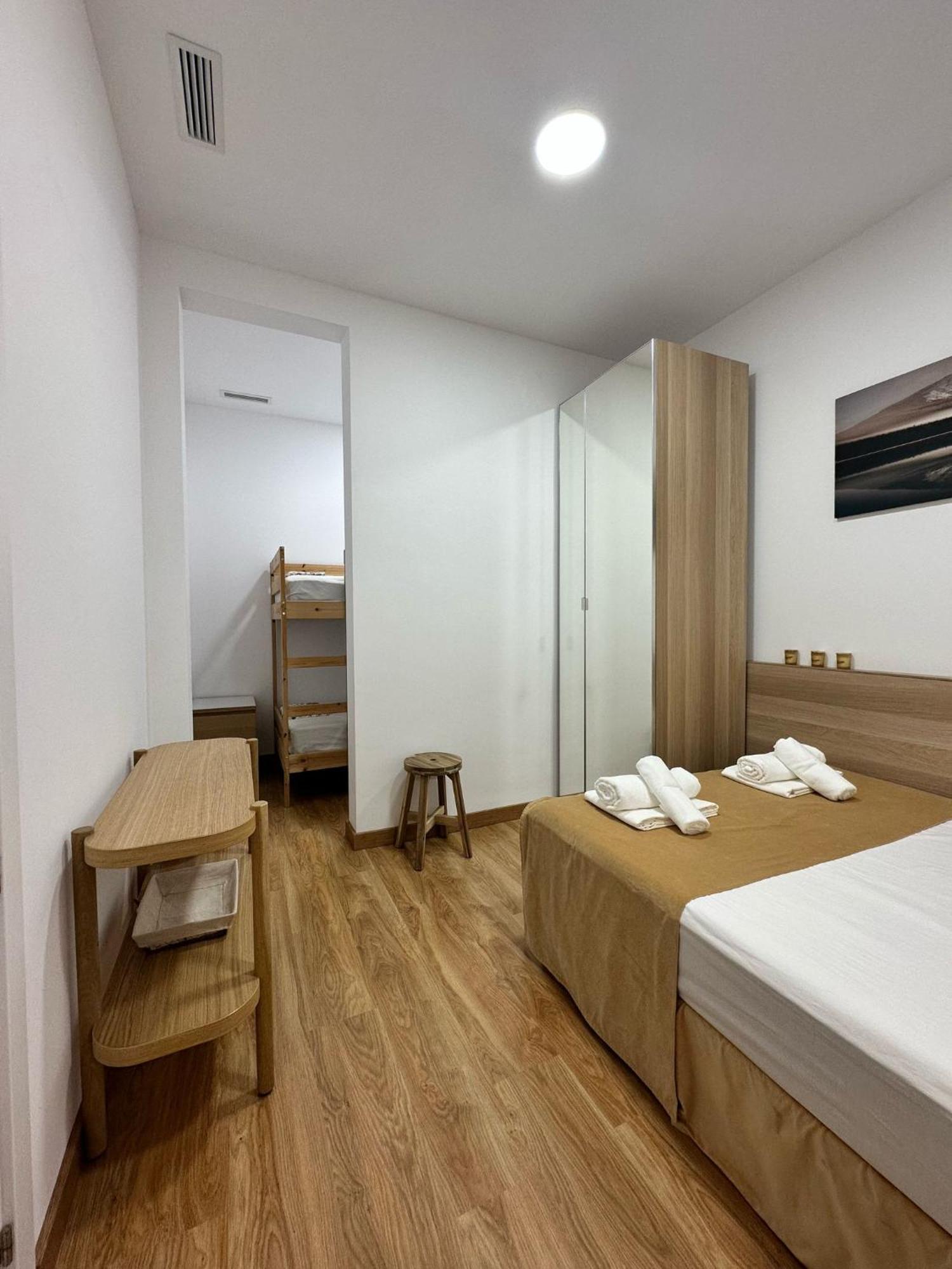 Mi Casa Es Tu Casa Apartment L'Hospitalet de Llobregat Luaran gambar